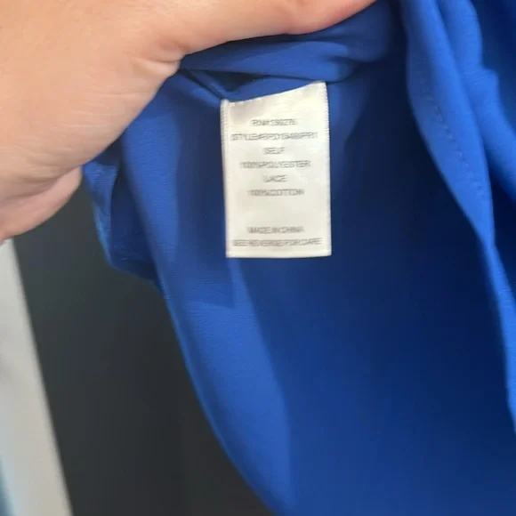 Daniel Rainn Estefany Cobalt Blue Split Neck Blouse NWT - Picture 9 of 9